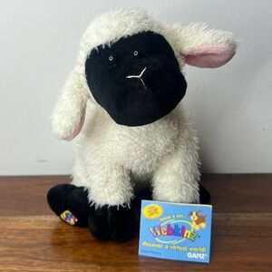 Webkinz Sheep WITH TAG AND UNUSED CODE HM227